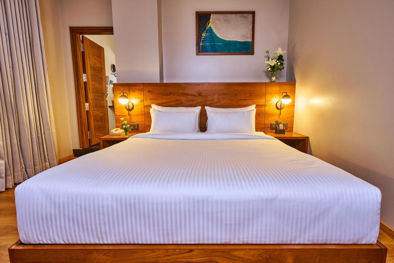 Visthara Hotel Bangalore Extérieur photo
